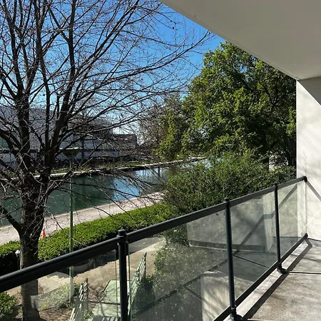 Quiet And Spacious 2br And Salon Terrasse Parking *