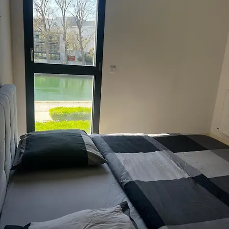 아파트 Quiet And Spacious 2br And Salon Terrasse Parking 생드니